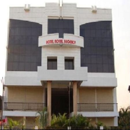 Hotel Royal Regency Bori  Luaran gambar