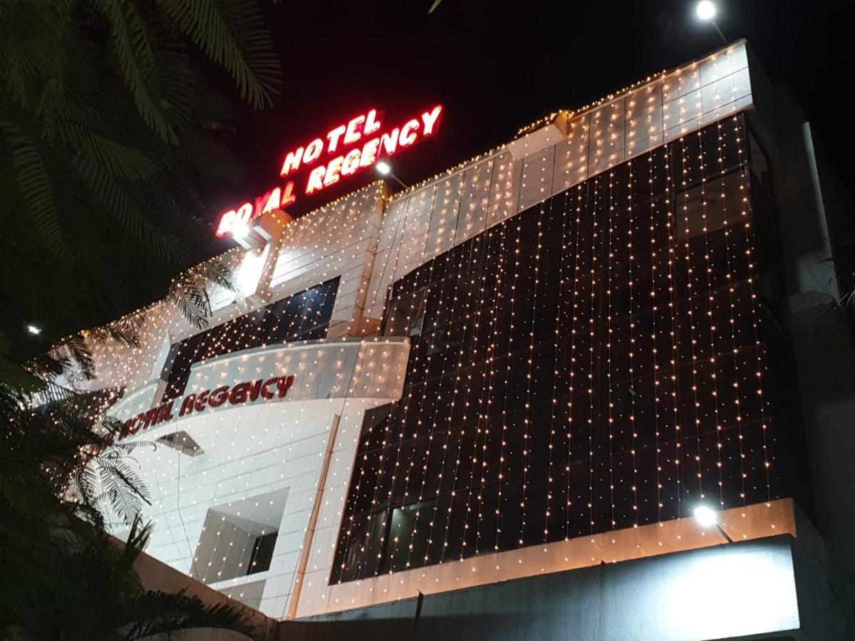Hotel Royal Regency Bori  Luaran gambar