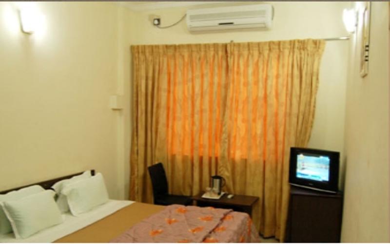 Hotel Royal Regency Bori  Bilik gambar